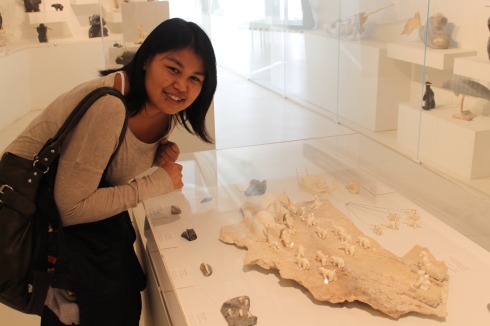 MIA visitor Roselynn A., with her favourite piece at the museum.